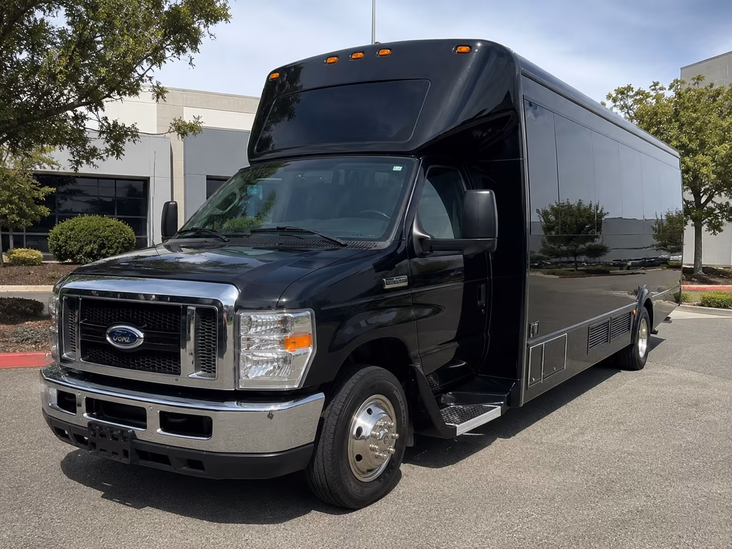 beaverton casino party bus rental